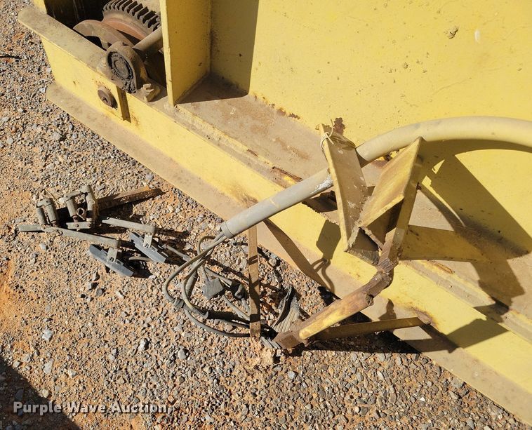 image for item KD9300 Yale DEW15X30RT11S4  overhead crane