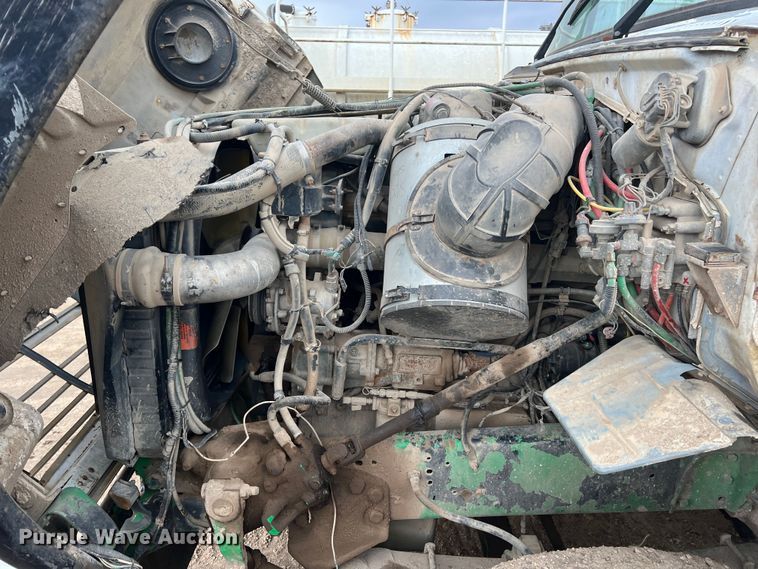 image for item KR9534 1993 Ford L9000  dump truck