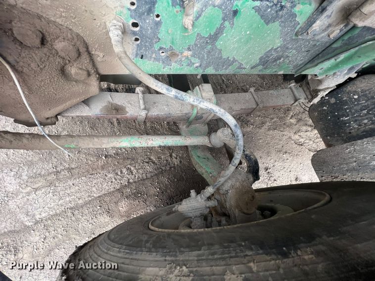 image for item KR9534 1993 Ford L9000  dump truck