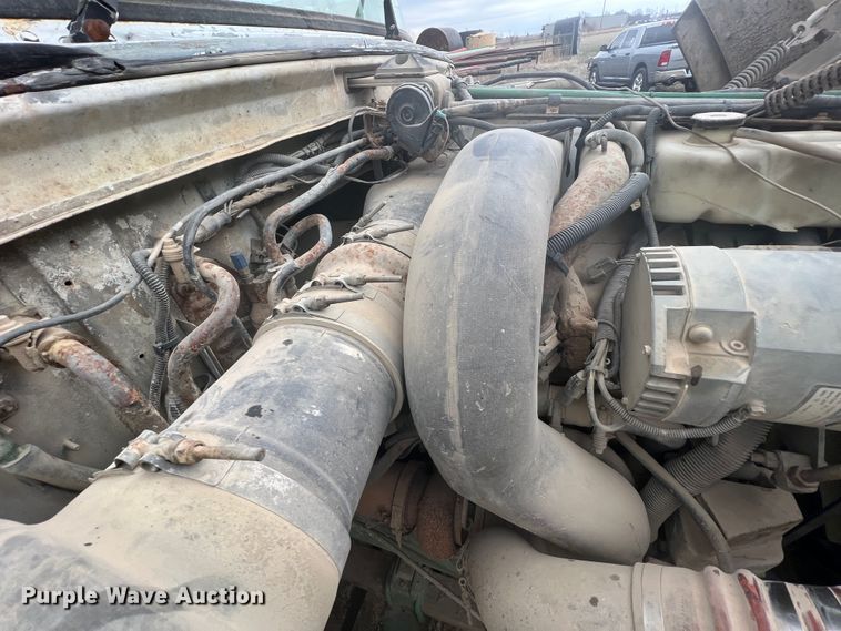 image for item KR9534 1993 Ford L9000  dump truck