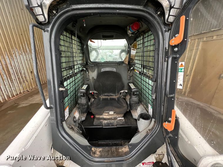 image for item KR9565 2020 Bobcat T870  tracked skid steer loader