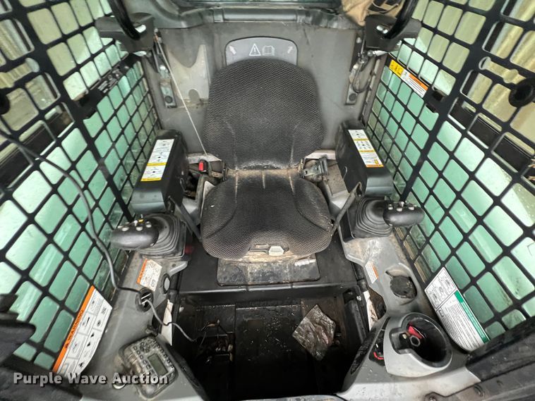 image for item KR9565 2020 Bobcat T870  tracked skid steer loader