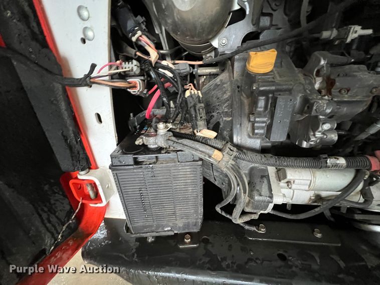 image for item KR9565 2020 Bobcat T870  tracked skid steer loader