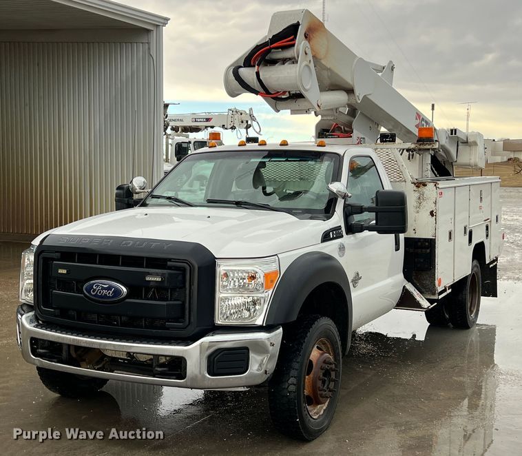 image for item KR9566 2016 Ford F550 Super Duty  bucket truck