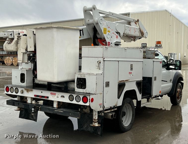 image for item KR9566 2016 Ford F550 Super Duty  bucket truck