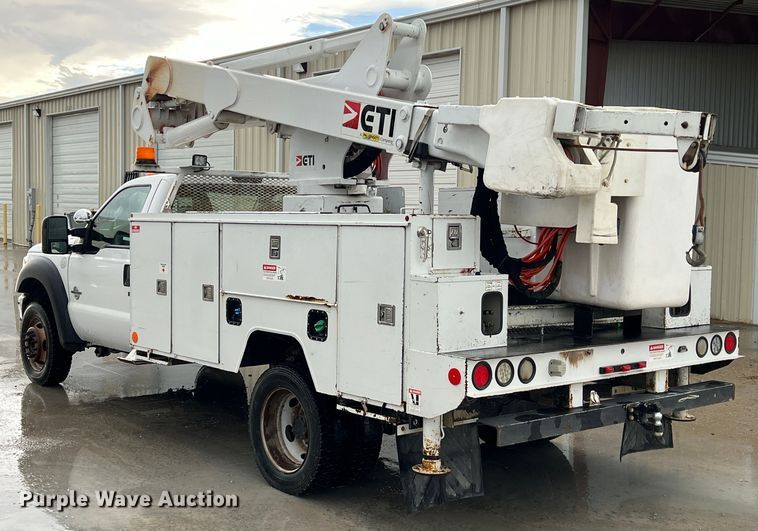 image for item KR9566 2016 Ford F550 Super Duty  bucket truck