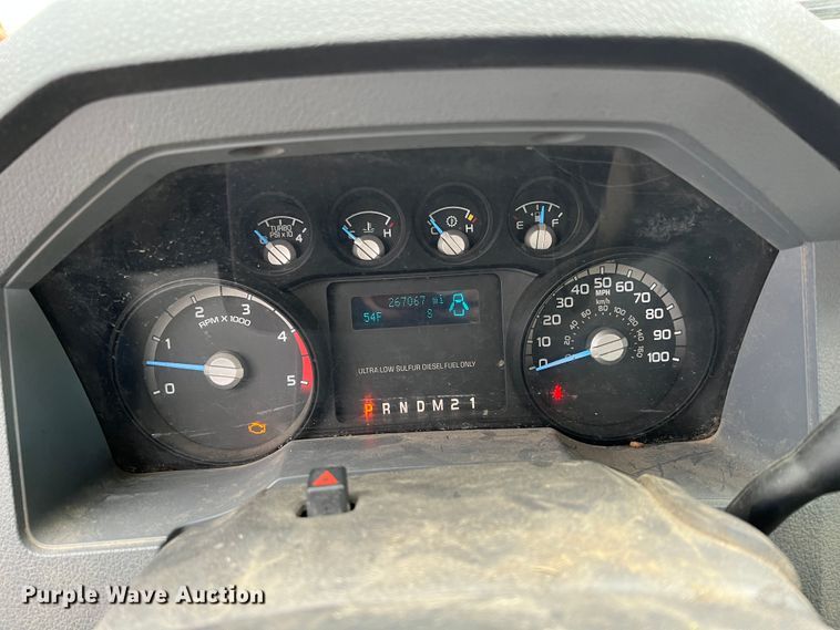 image for item KR9566 2016 Ford F550 Super Duty  bucket truck