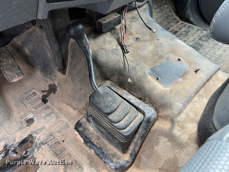 image for item KR9566 2016 Ford F550 Super Duty  bucket truck