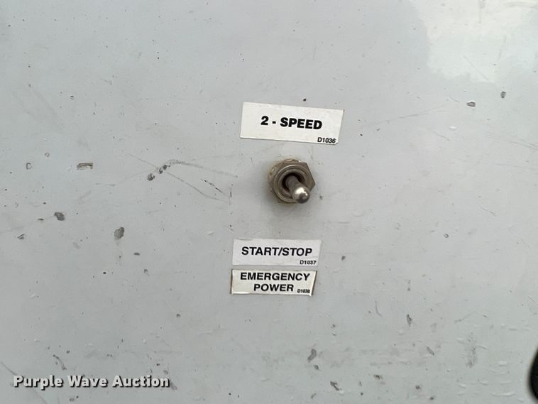 image for item KR9566 2016 Ford F550 Super Duty  bucket truck