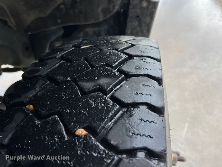 image for item KR9566 2016 Ford F550 Super Duty  bucket truck