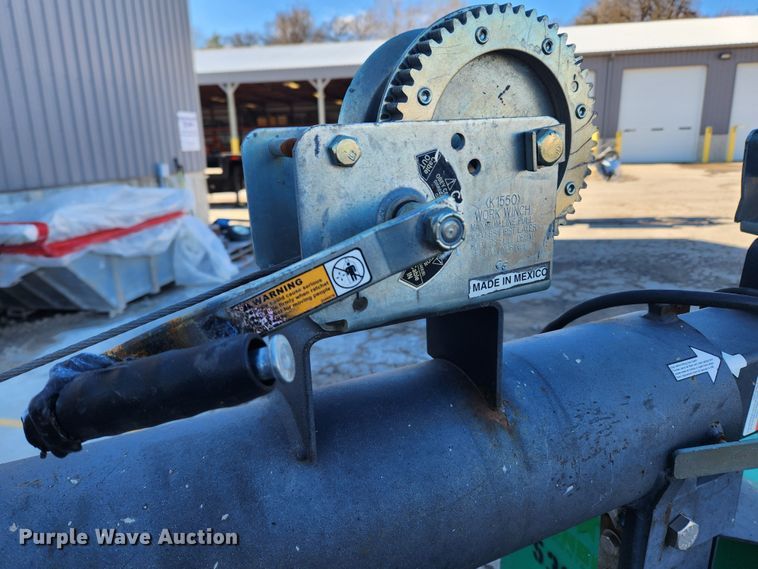 image for item KT9435 2013 Magnum MLT3060K  light plant