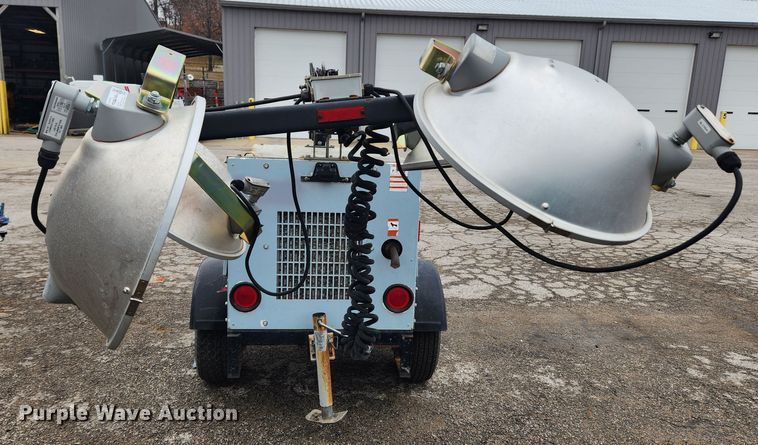 image for item KT9437 2006 Magnum  light plant