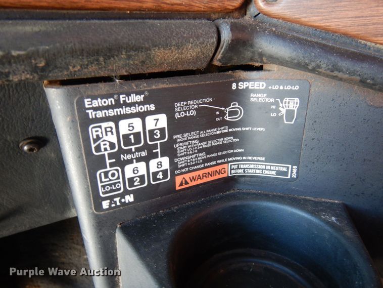 image for item KU9764 1997 Freightliner FL112SD  dump truck