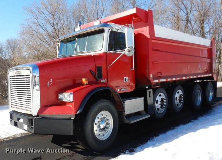 image for item KU9764 1997 Freightliner FL112SD  dump truck