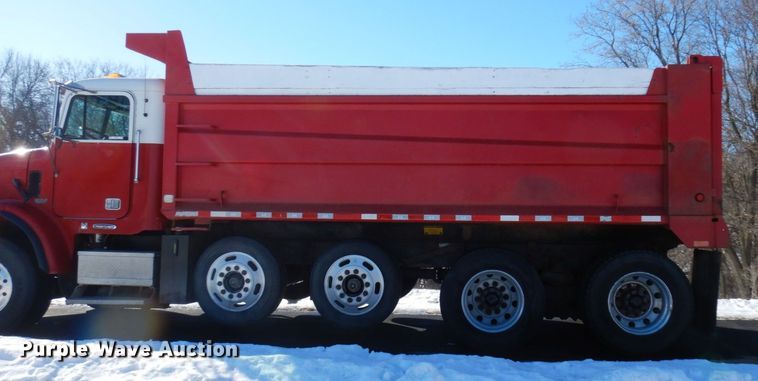 image for item KU9764 1997 Freightliner FL112SD  dump truck