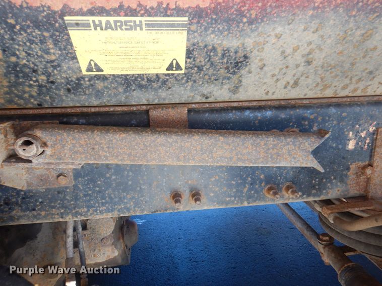 image for item KU9764 1997 Freightliner FL112SD  dump truck