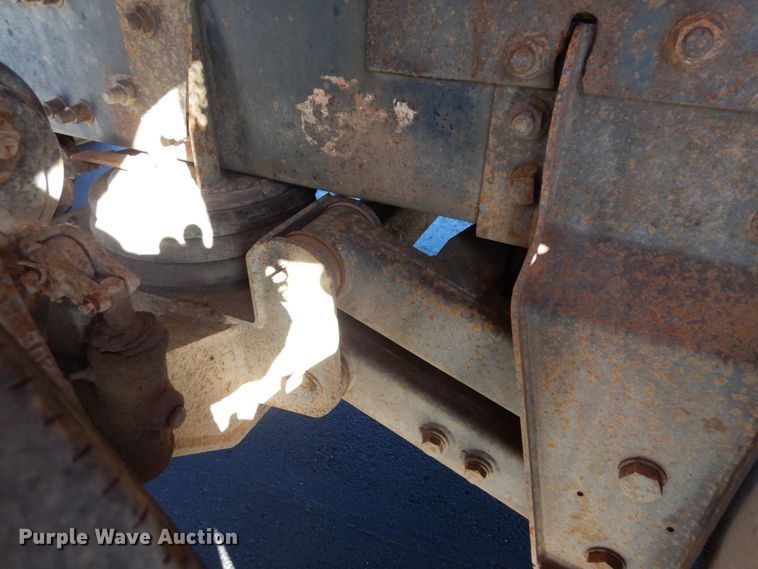 image for item KU9764 1997 Freightliner FL112SD  dump truck