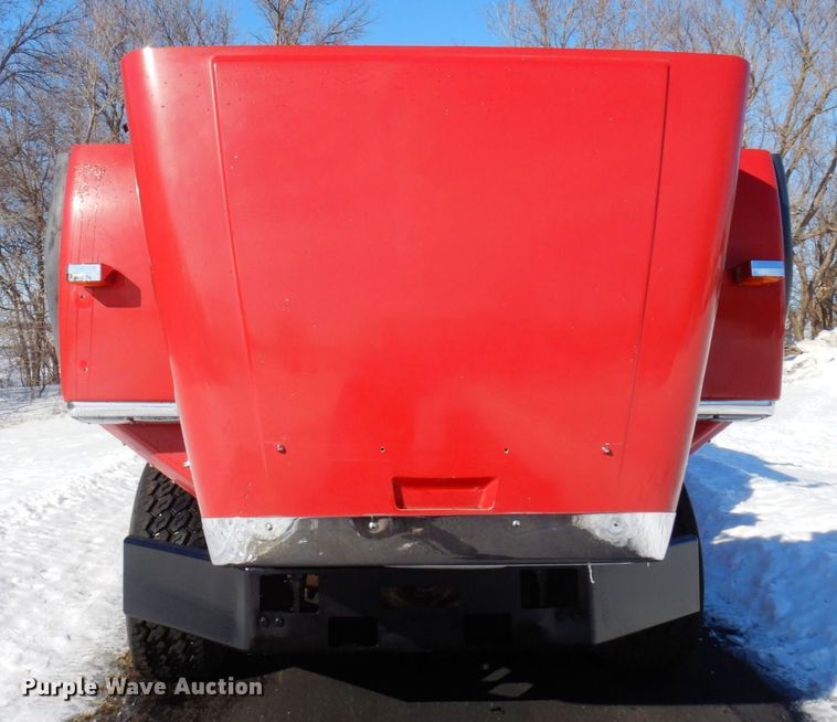 image for item KU9764 1997 Freightliner FL112SD  dump truck