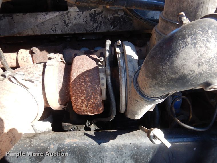 image for item KU9764 1997 Freightliner FL112SD  dump truck