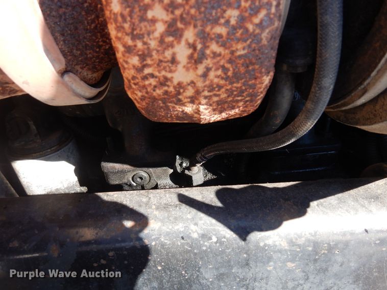 image for item KU9764 1997 Freightliner FL112SD  dump truck