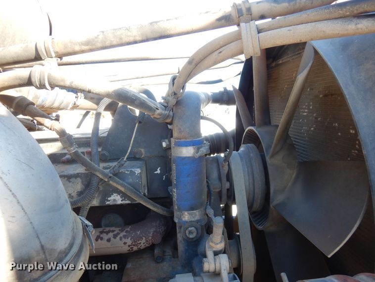 image for item KU9764 1997 Freightliner FL112SD  dump truck