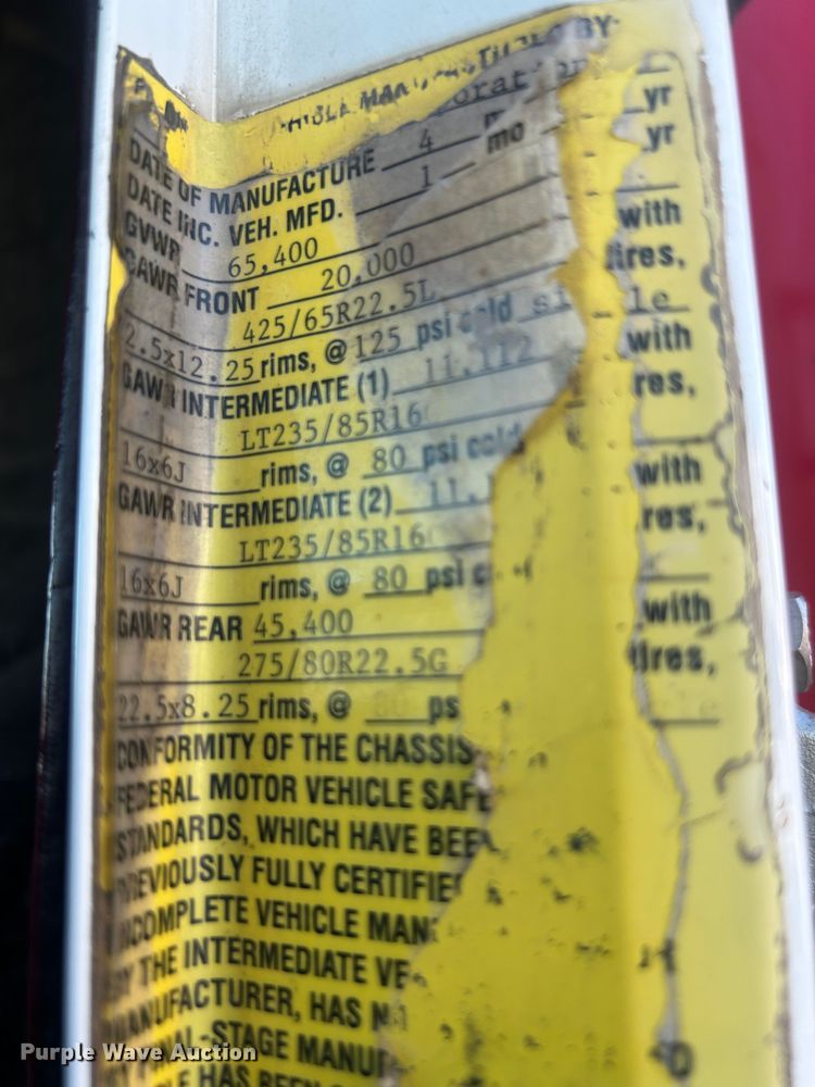 image for item KU9764 1997 Freightliner FL112SD  dump truck