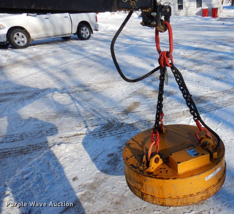 image for item KU9820 Moley Magnetics ESM 30  Moley ESM 30 skid steer magnet