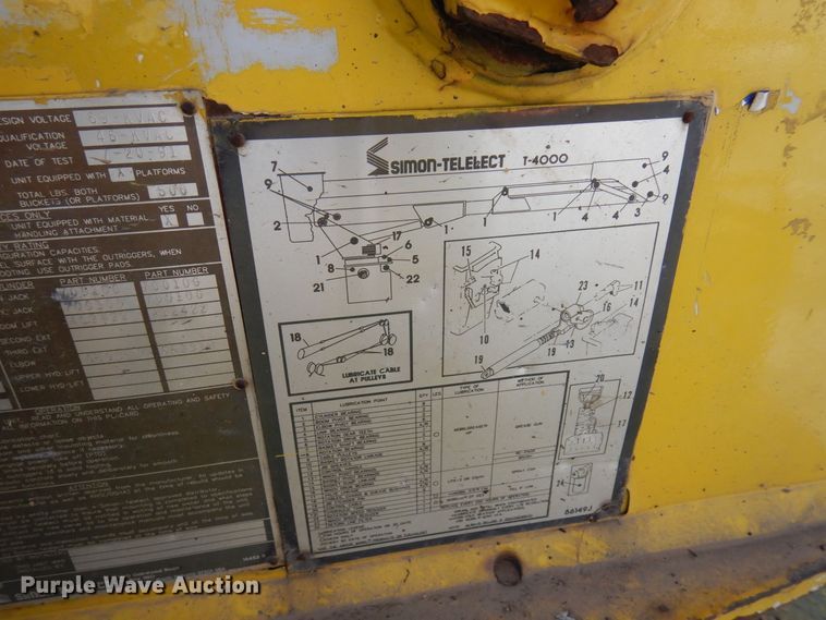 image for item KU9823 2001 International 4900  bucket truck