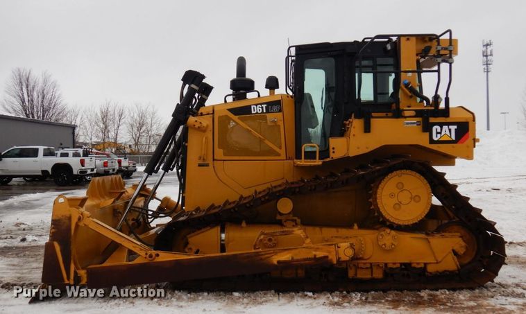image for item KU9828 2015 Caterpillar D6T LGP  dozer
