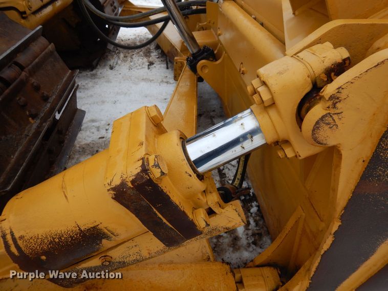 image for item KU9828 2015 Caterpillar D6T LGP  dozer