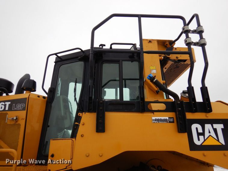 image for item KU9828 2015 Caterpillar D6T LGP  dozer