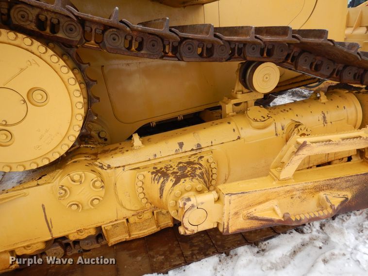 image for item KU9828 2015 Caterpillar D6T LGP  dozer