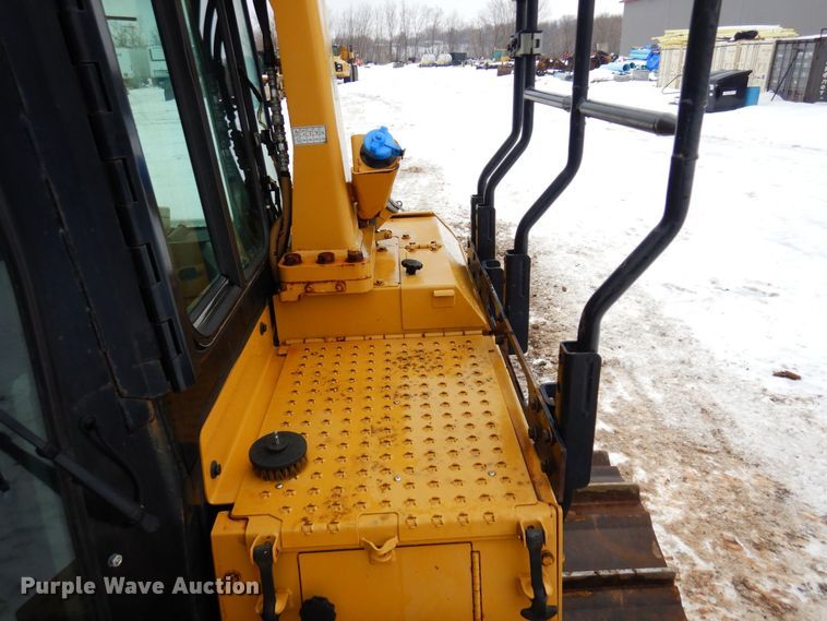 image for item KU9828 2015 Caterpillar D6T LGP  dozer