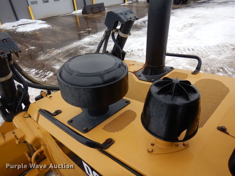 image for item KU9828 2015 Caterpillar D6T LGP  dozer