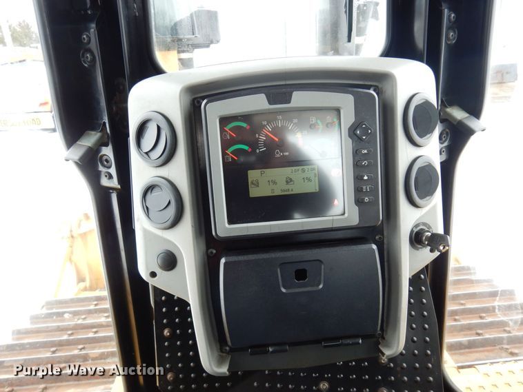 image for item KU9828 2015 Caterpillar D6T LGP  dozer