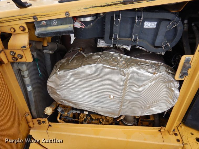 image for item KU9828 2015 Caterpillar D6T LGP  dozer