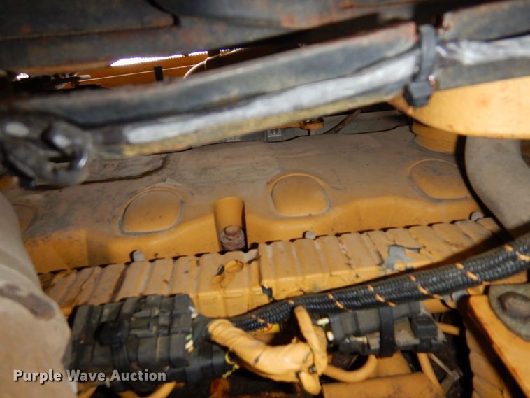 image for item KU9828 2015 Caterpillar D6T LGP  dozer