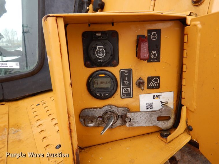 image for item KU9828 2015 Caterpillar D6T LGP  dozer