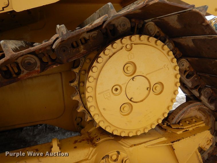 image for item KU9828 2015 Caterpillar D6T LGP  dozer