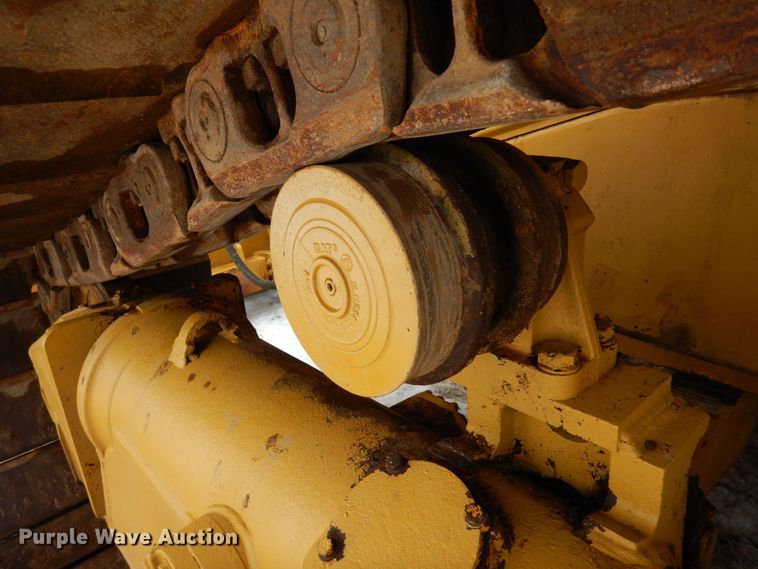 image for item KU9828 2015 Caterpillar D6T LGP  dozer