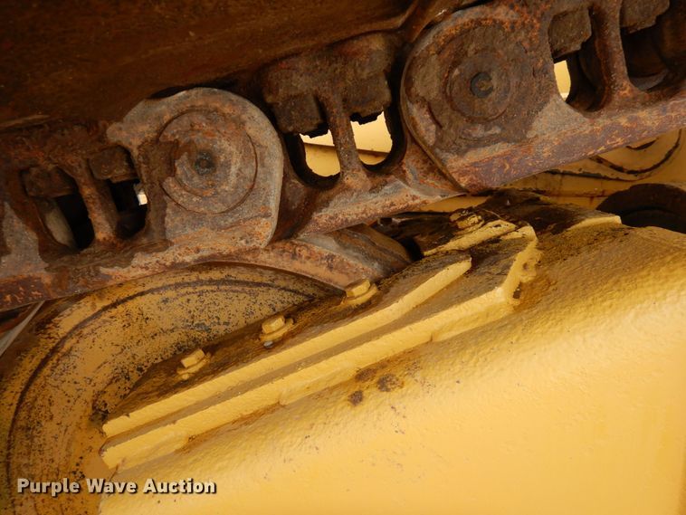 image for item KU9828 2015 Caterpillar D6T LGP  dozer