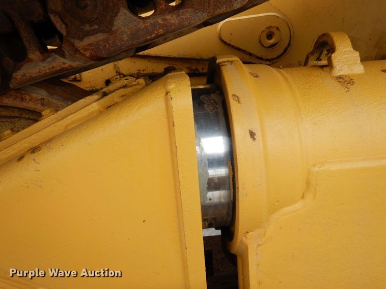 image for item KU9828 2015 Caterpillar D6T LGP  dozer