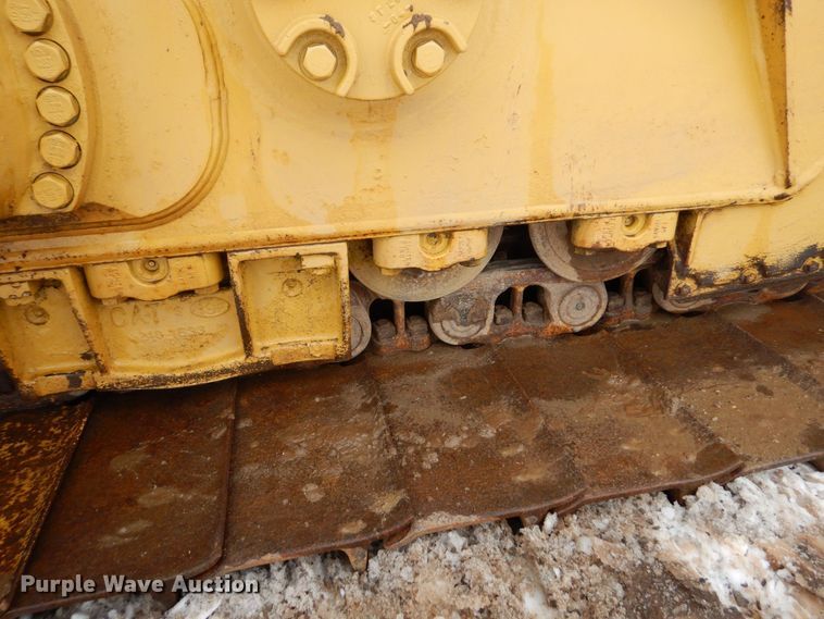 image for item KU9828 2015 Caterpillar D6T LGP  dozer