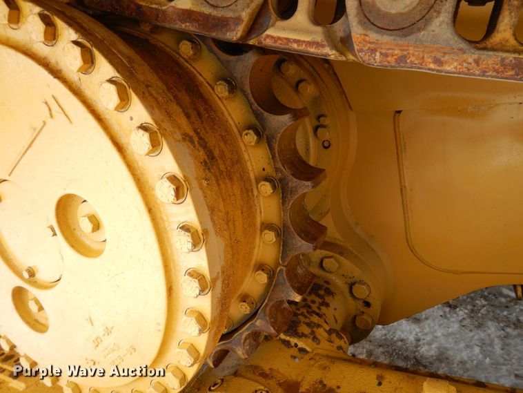 image for item KU9828 2015 Caterpillar D6T LGP  dozer