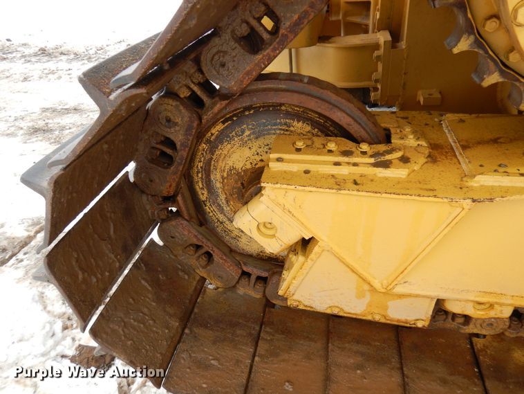 image for item KU9828 2015 Caterpillar D6T LGP  dozer