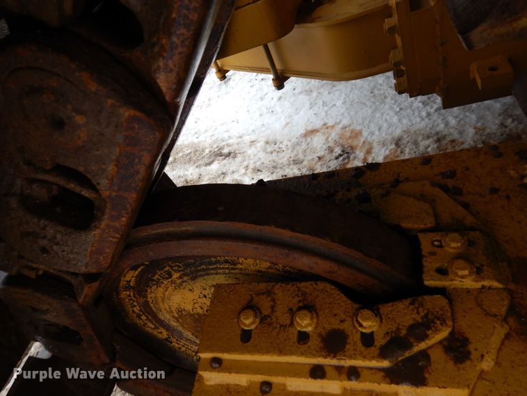 image for item KU9828 2015 Caterpillar D6T LGP  dozer