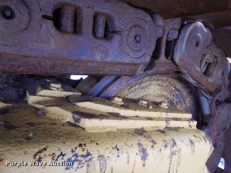 image for item KU9828 2015 Caterpillar D6T LGP  dozer