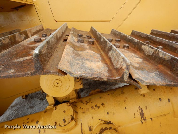 image for item KU9828 2015 Caterpillar D6T LGP  dozer