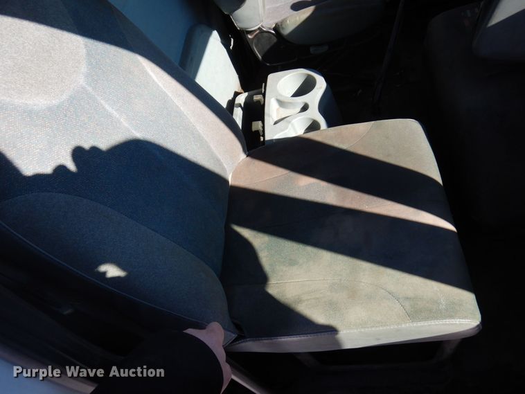 image for item KU9832 2007 International 8600  semi truck