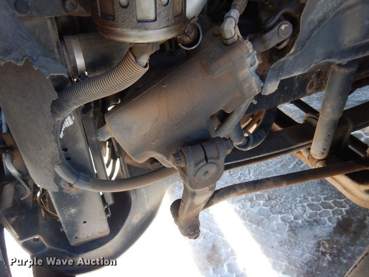 image for item KU9832 2007 International 8600  semi truck